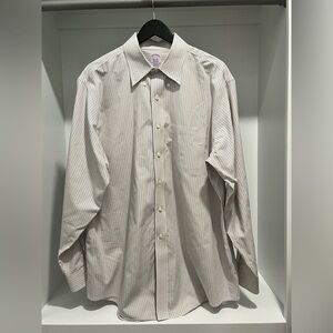 Brooks brothers classic non-iron supima cotton blue and gold stripe neck 17-35